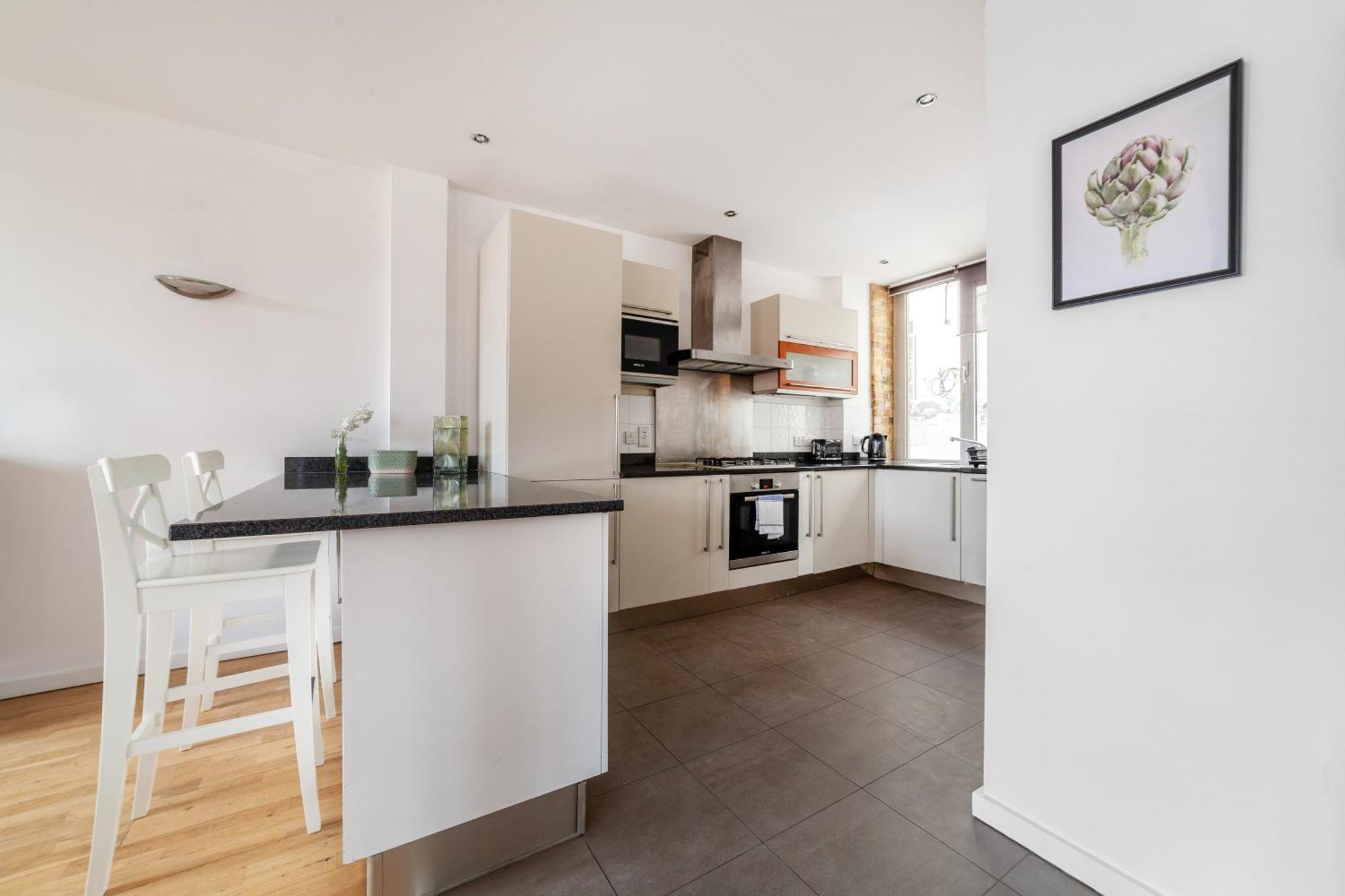 Elegance & Chic Design - 2-Bedroom Haven London Eksteriør billede